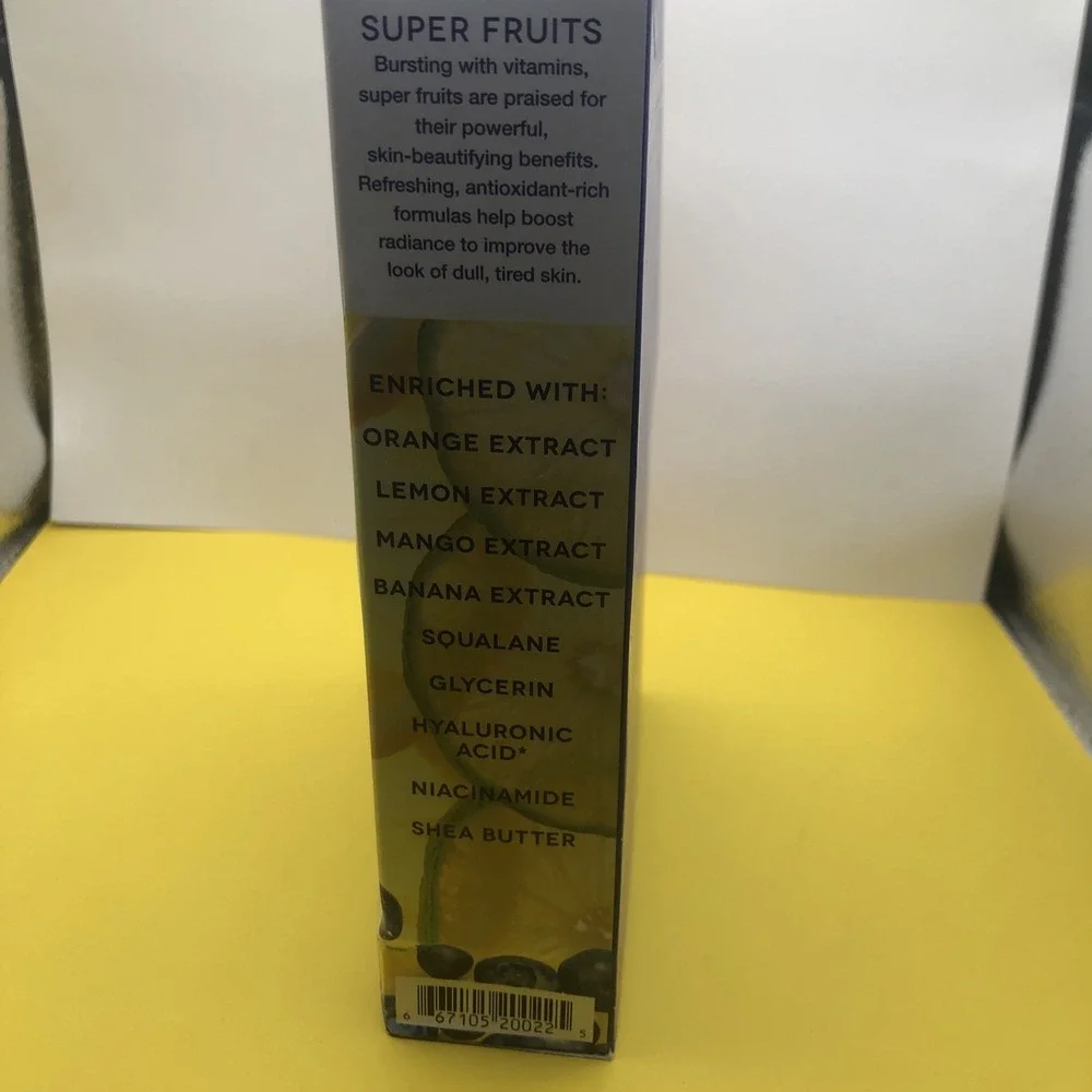 New Earth to Skin Super Fruits Starter Box Set Day & Eye Cream, Cleanser, Mask